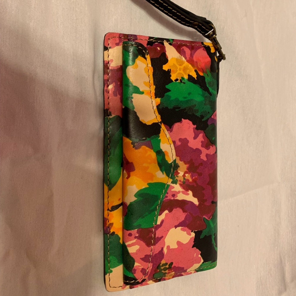 Patricia nash wallet